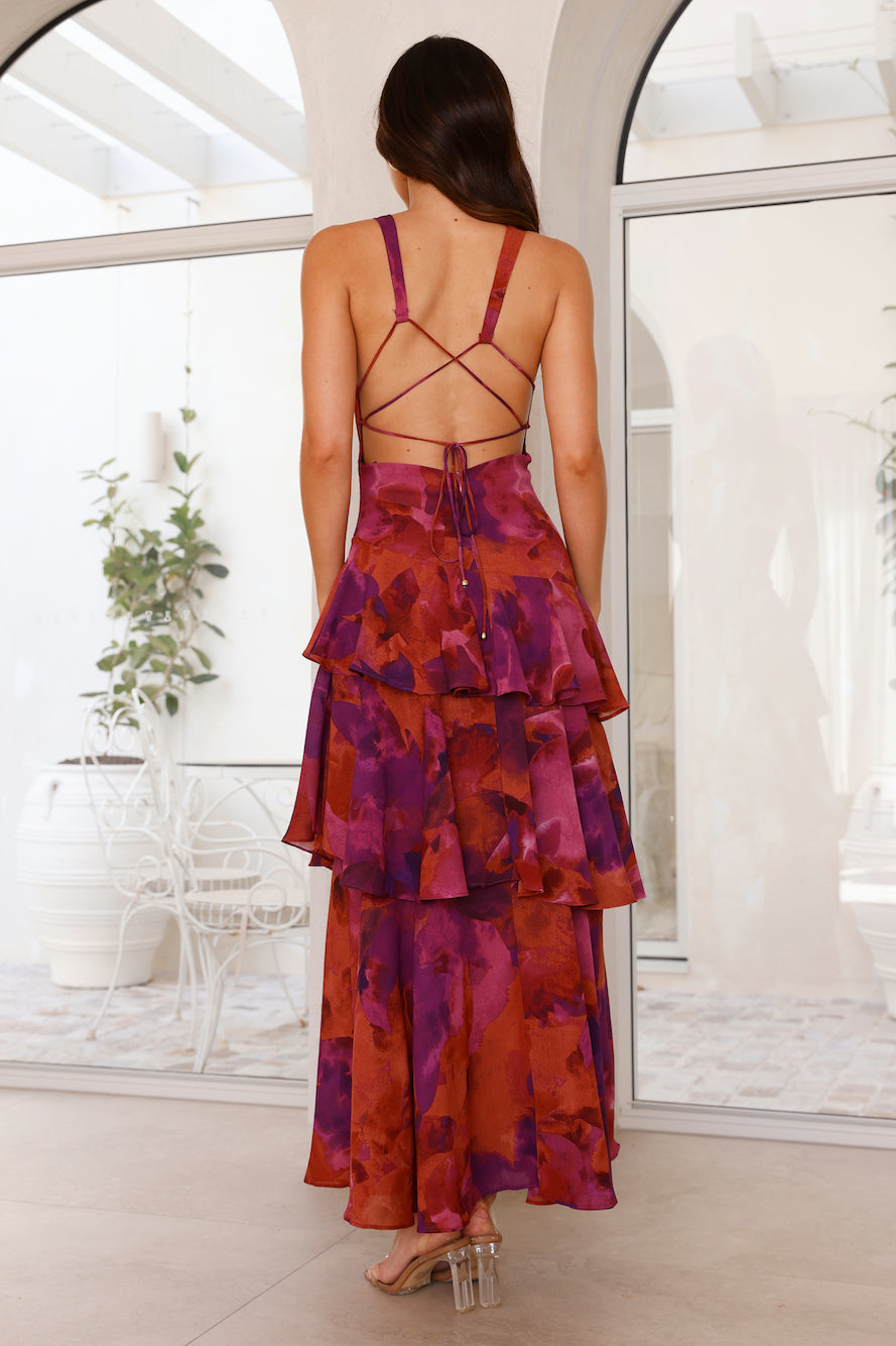 Cany | Rückenfreies Maxikleid mit Blumenmuster, V-Ausschnitt & Stufenrock für elegante Sommerlooks