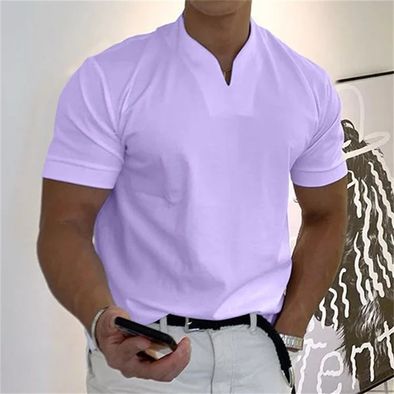 Atmungsaktives Herren Fitnessshirt mit V-Ausschnitt  – Timo