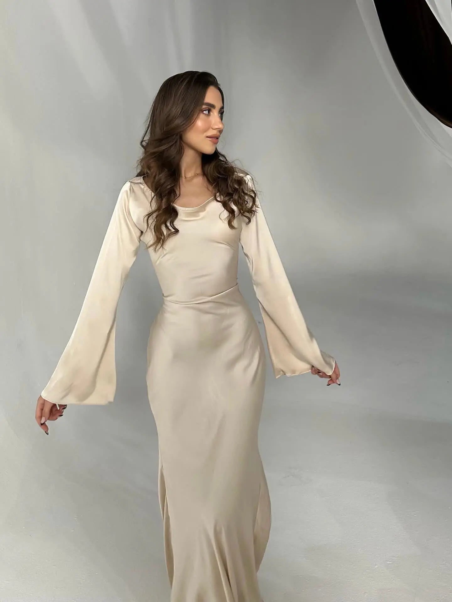 Elegantes Damen Abendkleid Maxikleid Figurbetont | Lange Ärmel & Luxuriöser Look