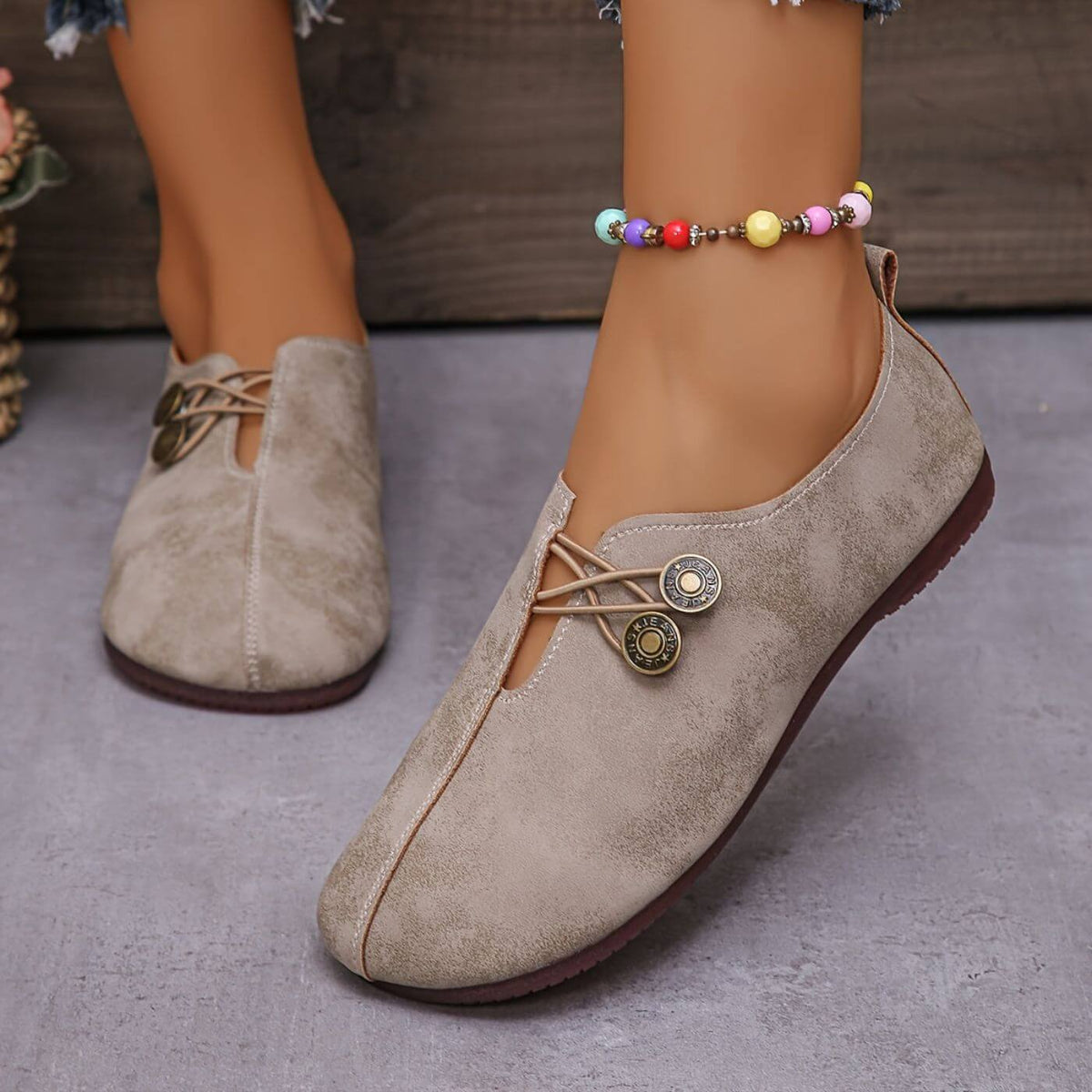 Damen Ballerinas mit elastischem Knopfverschluss