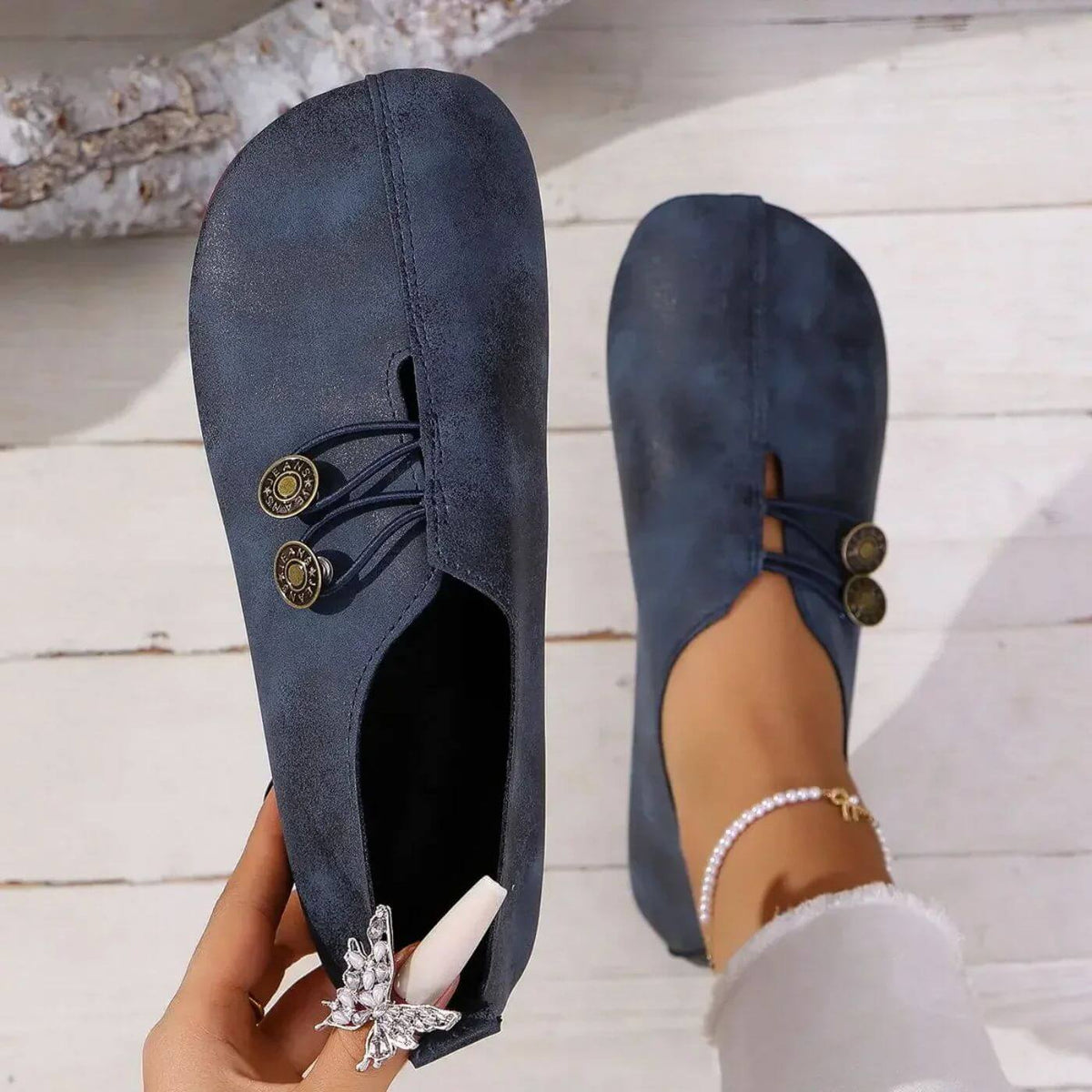 Damen Ballerinas mit elastischem Knopfverschluss
