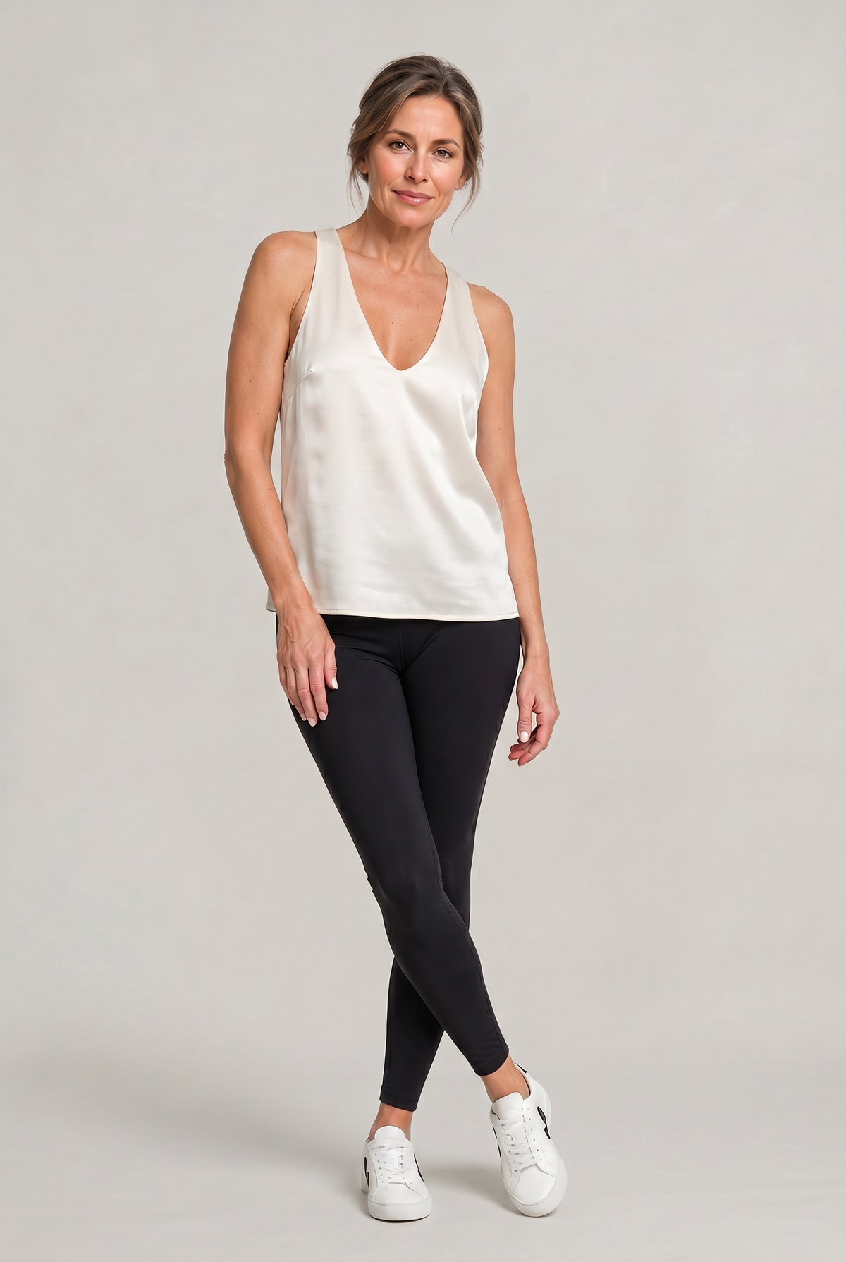 Damen Tanktop Regular Fit mit tiefem V-Ausschnitt und glänzender Oberfläche