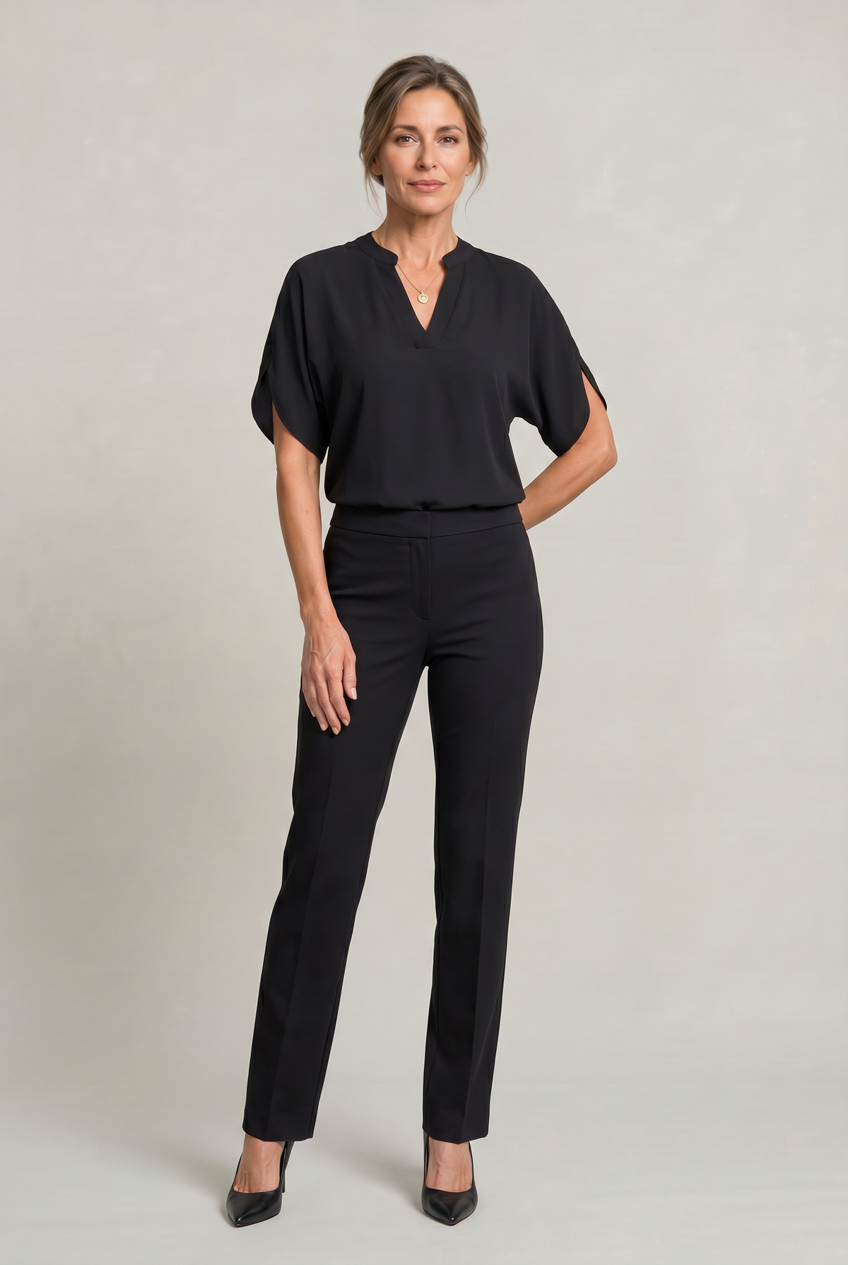 Damen V-Ausschnitt-Top Regular Fit mit Kragendetail und Kurzarm