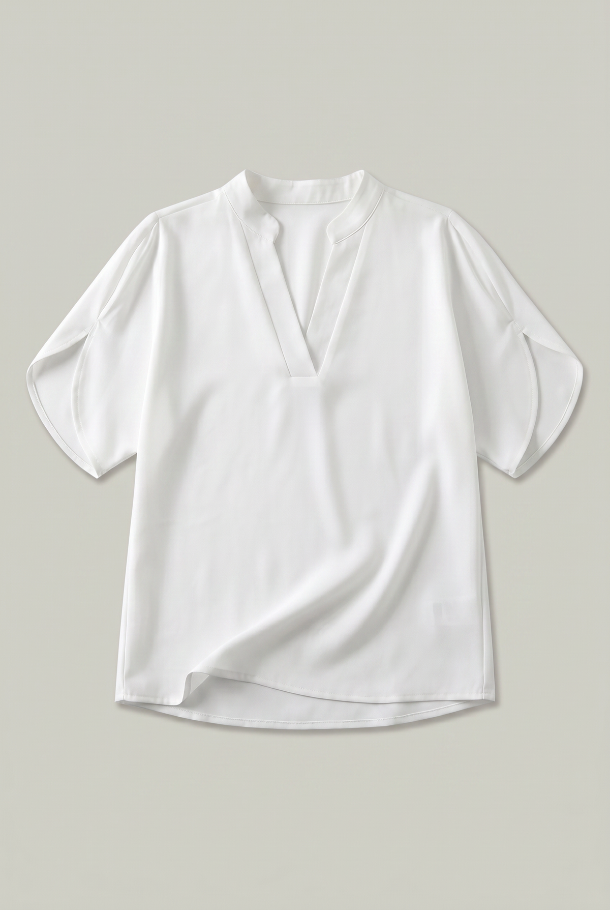 Damen V-Ausschnitt-Top Regular Fit mit Kragendetail und Kurzarm