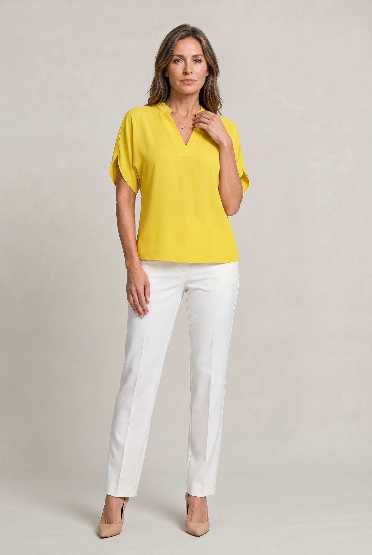 Damen V-Ausschnitt-Top Regular Fit mit Kragendetail und Kurzarm