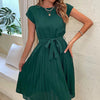 Sanna | Damen Sommerkleid mit Taillengürtel & Faltenrock – Kurzarm, Knielang & Figurschmeichelnd
