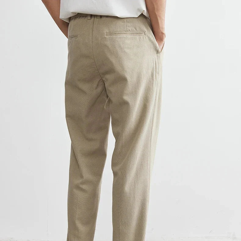 Herren Hose mit Bundfalte und geradem Bein
