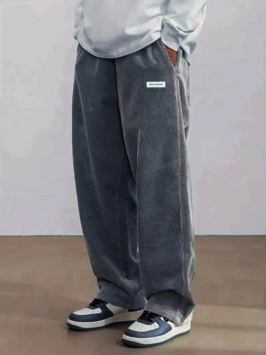 Herren Hose mit gerippter Struktur, lockerer Schnitt