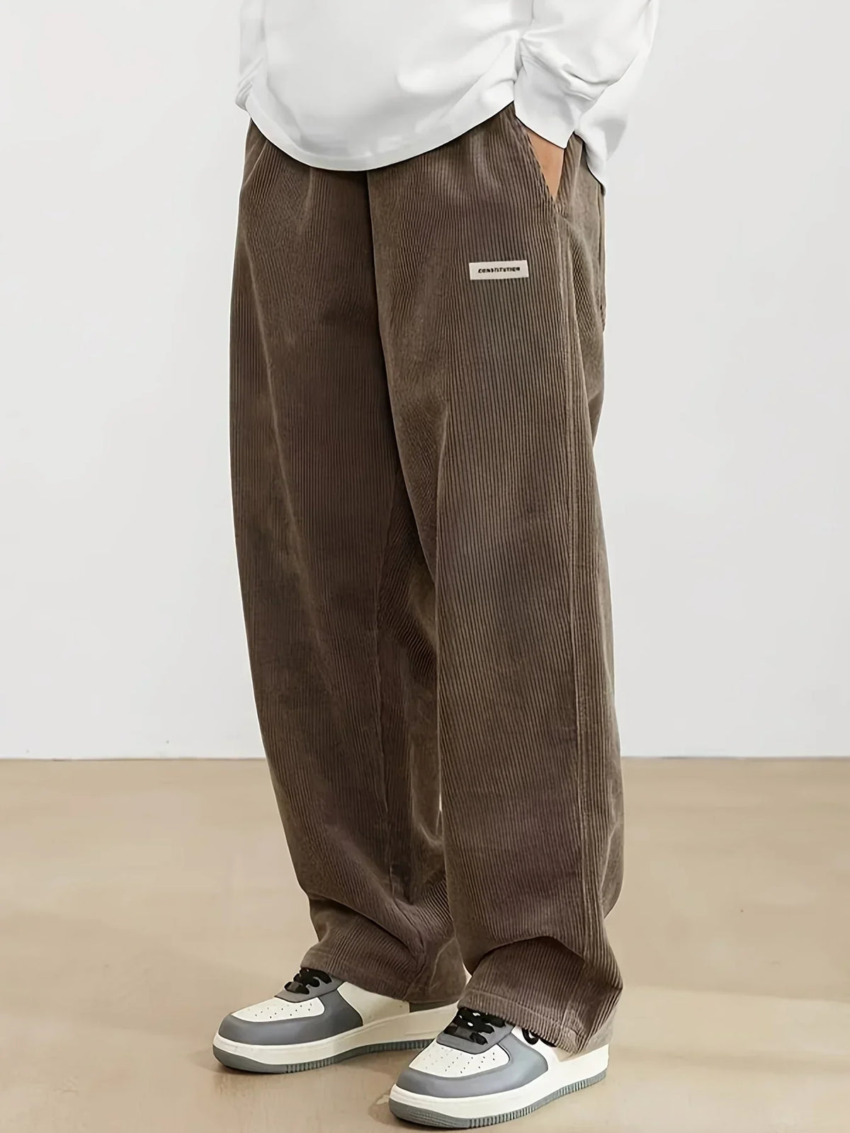 Herren Hose mit gerippter Struktur, lockerer Schnitt