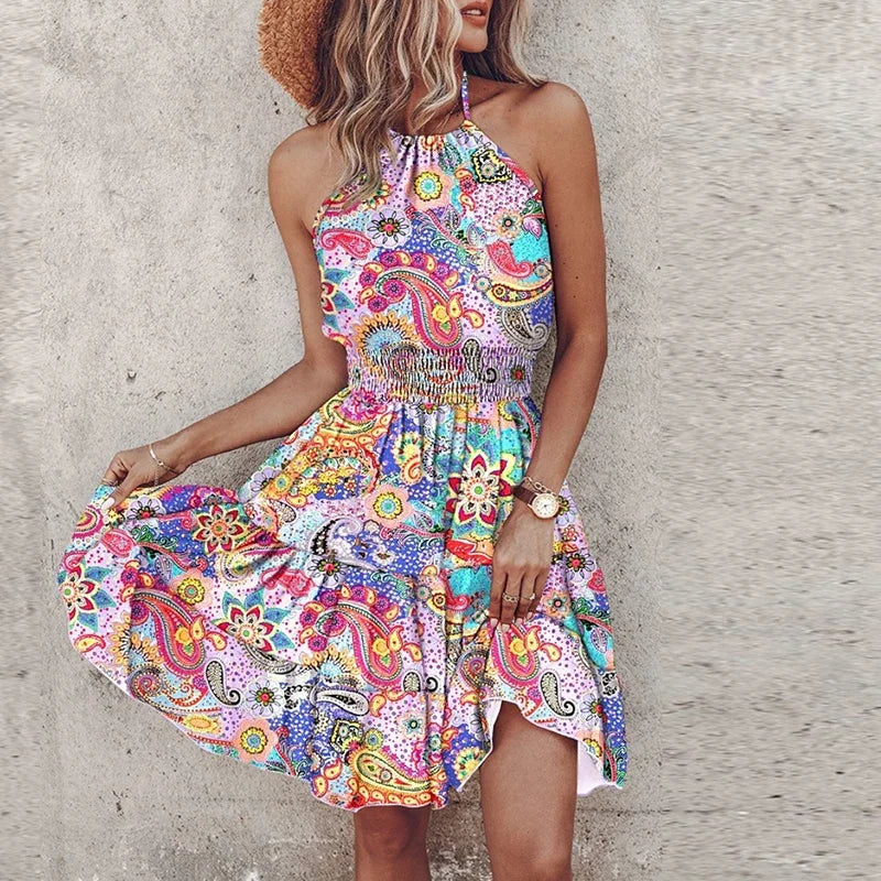 Renia | Ibiza Mini Sommerkleid – Ärmellos, Neckholder & Tailliert mit Boho-Print