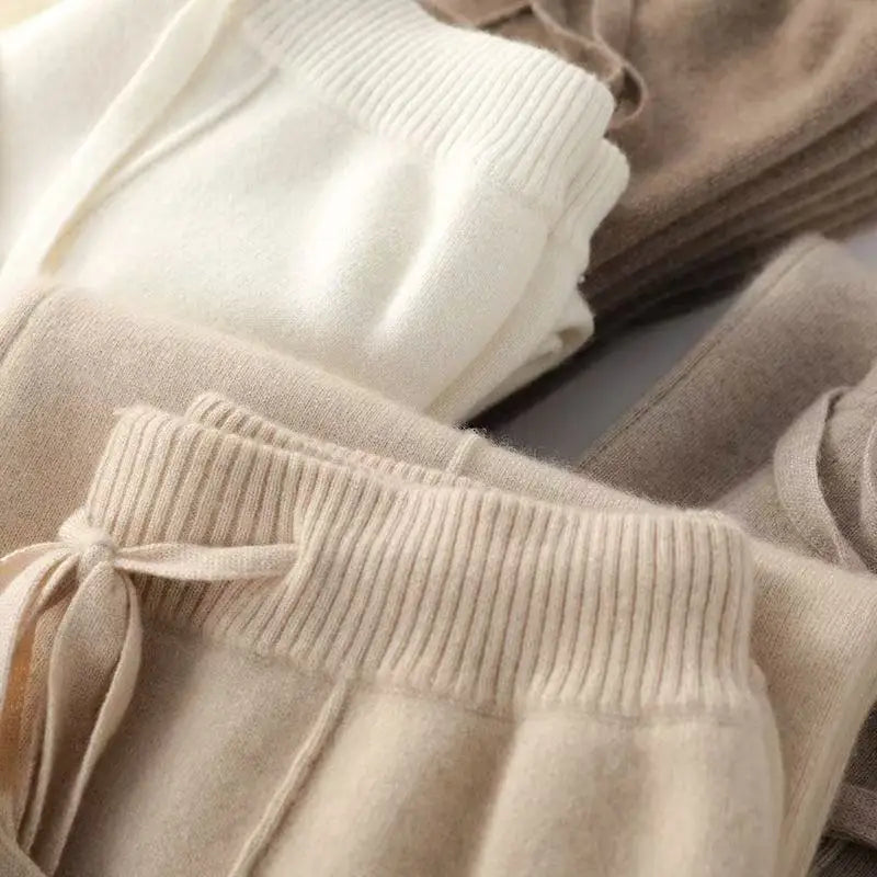 Damen Strickhose Relaxed Fit mit weitem Bein