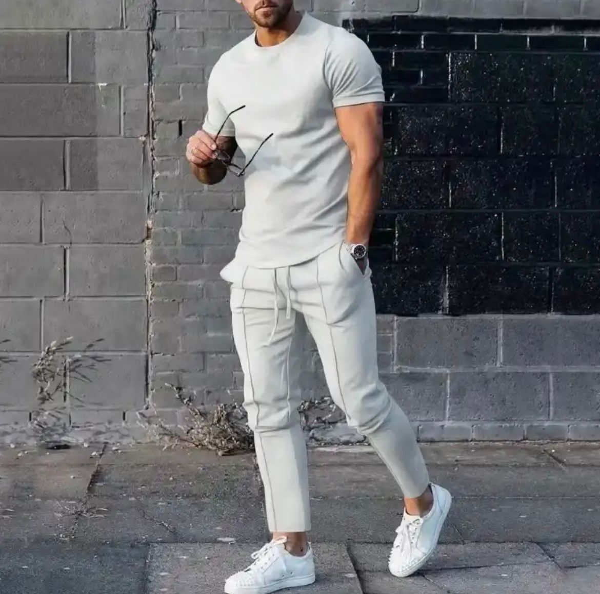 Herren Freizeit Set – Zweiteiler mit T-Shirt & Hose im modernen Slim Fit