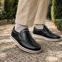 Damen Slipper mit Kontrastnähten und Kontrastsohle