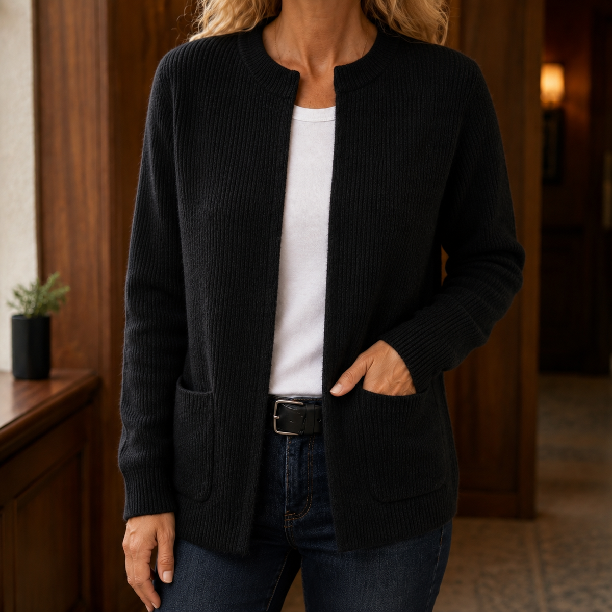 Damen Rippstrick-Cardigan Relaxed Fit mit Rundhalsausschnitt und Taschen