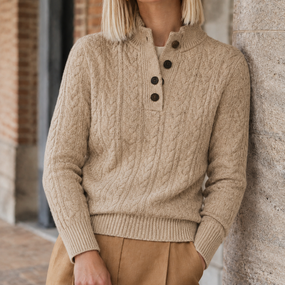 Damen Pullover Slim Fit mit Kabelstrick und Knopfleiste