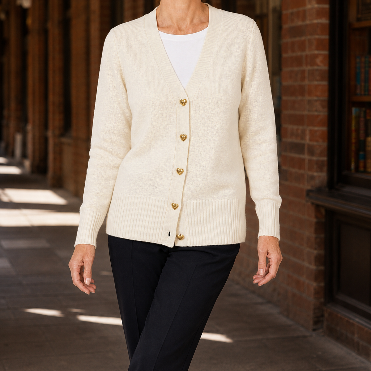 Damen Pullover Regular Fit mit V-Ausschnitt und Knopf-Frontdesign